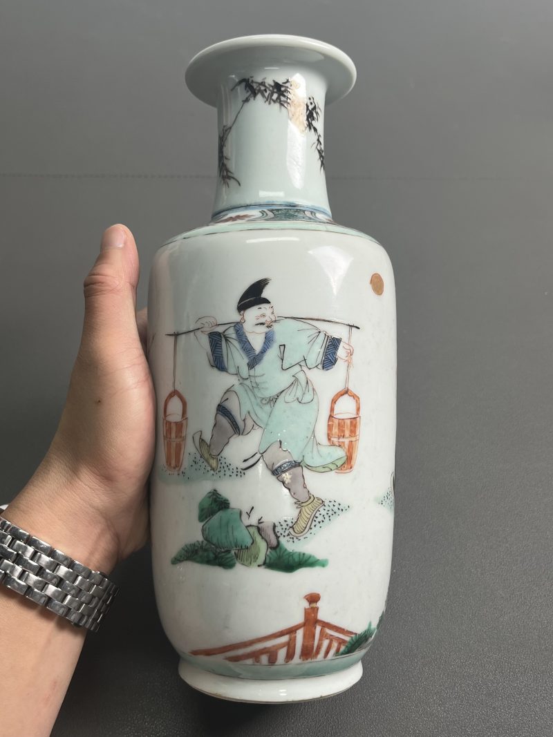 清康熙 五彩人物图小棒槌瓶 - 图7