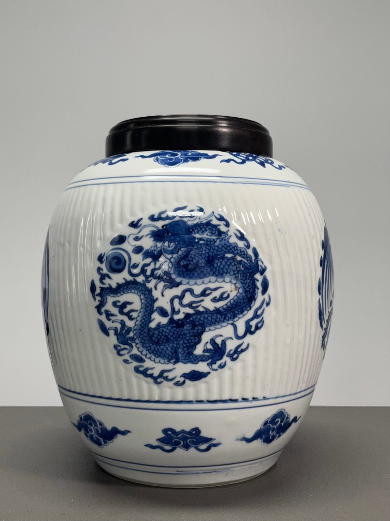 清康熙  青花龙凤纹瓜棱罐（带木盖） - 图5