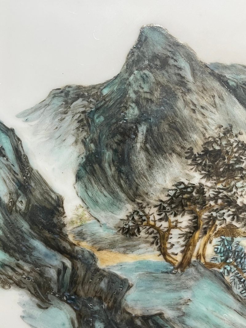 民国  “汪大沧”作新粉彩“深山独往”山水图瓷板 - 图9