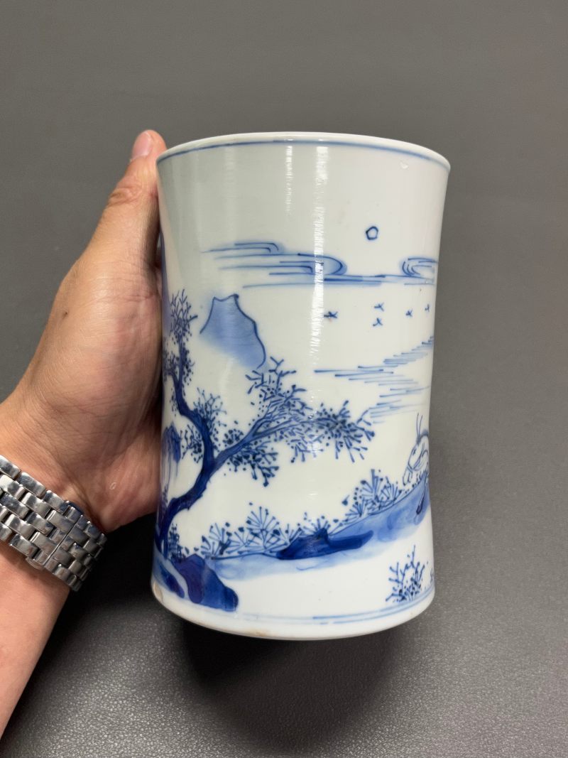 清康熙  青花踏雪寻梅图笔筒 - 图5