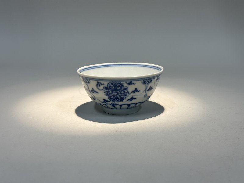 清光绪 青花缠枝花卉纹茶圆 - 图2