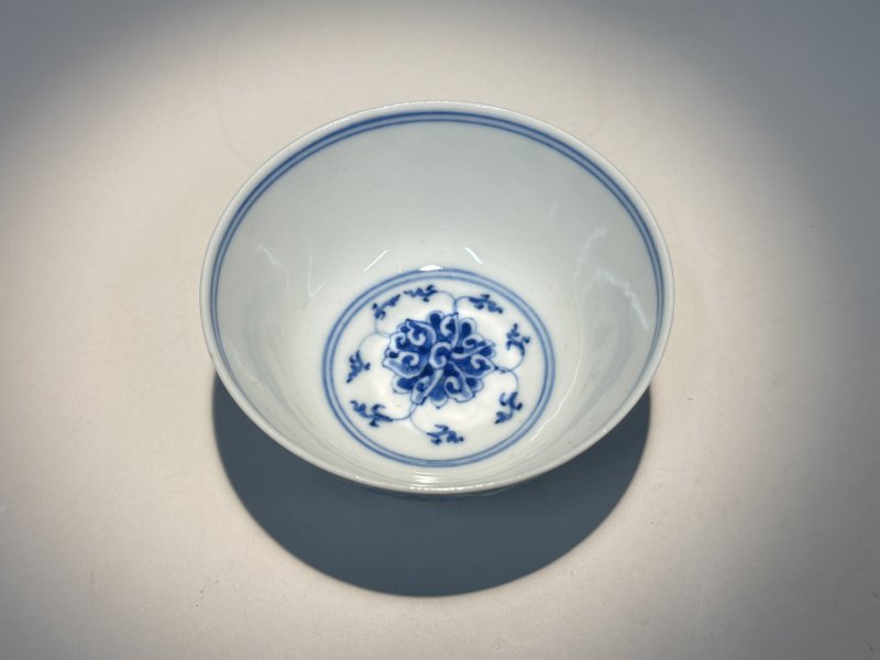 清光绪 青花缠枝花卉纹茶圆 - 图3