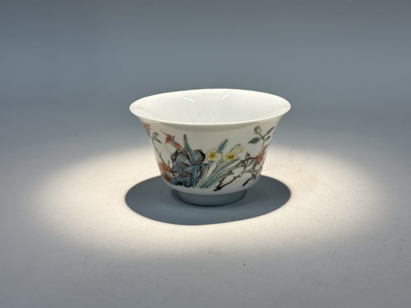 清宣统 粉彩花鸟纹碗