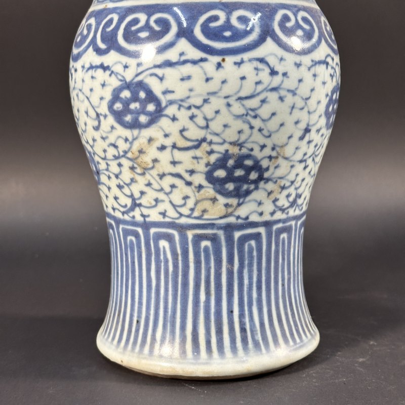 清中期 青花缠枝莲纹花觚 - 图7