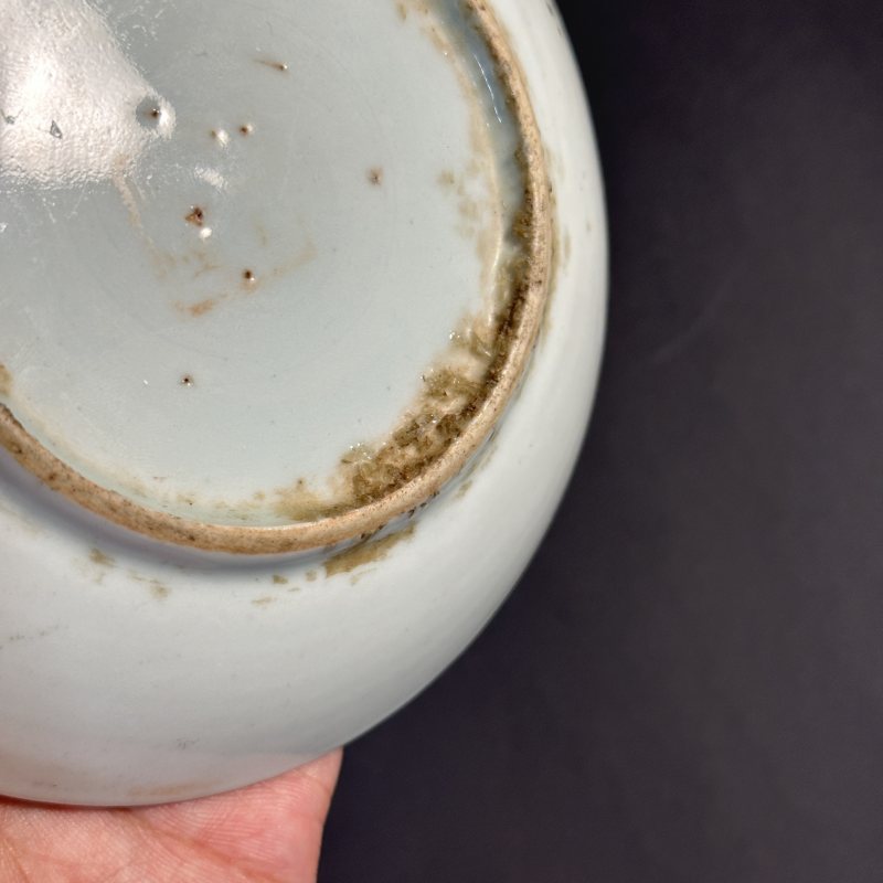 民国 粉彩花卉草虫纹盘一对 - 图11