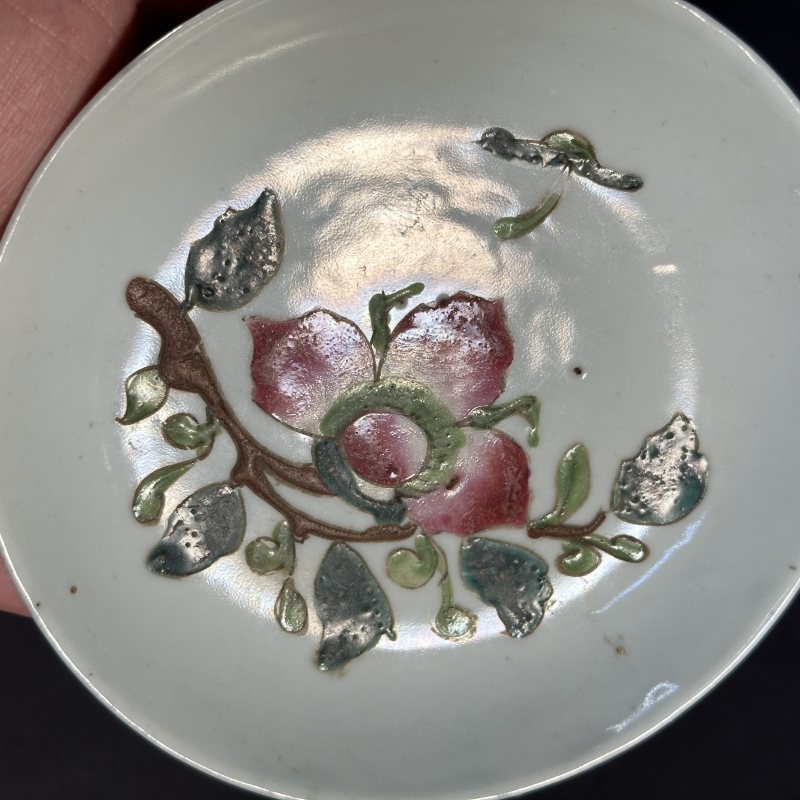 民国 粉彩花卉草虫纹盘一对 - 图12