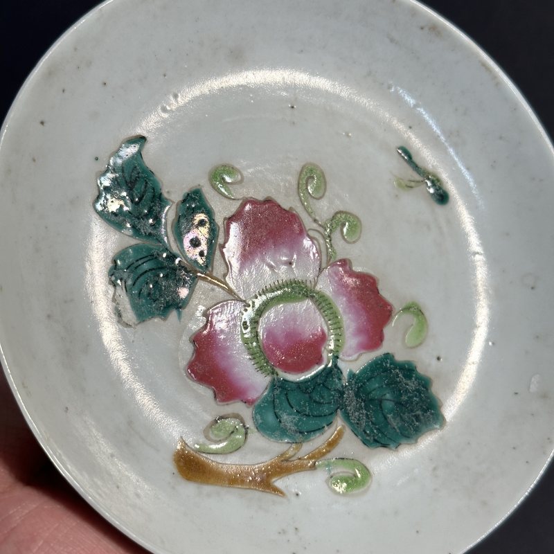 民国 粉彩花卉草虫纹盘一对 - 图9