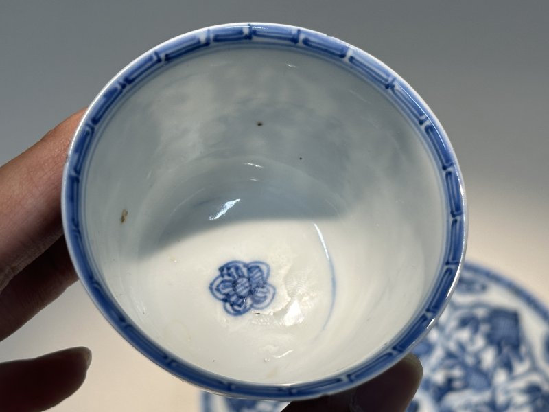 清康熙 青花开光花卉纹杯盘一套 - 图7