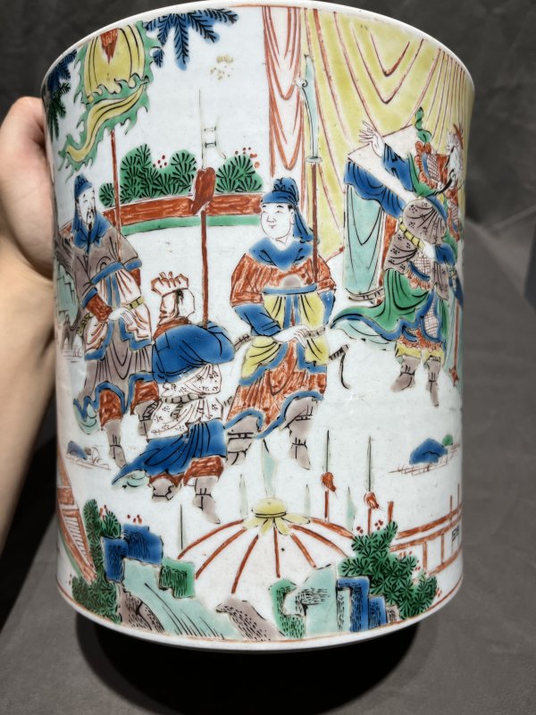清早期 五彩人物故事图大笔筒 - 图3