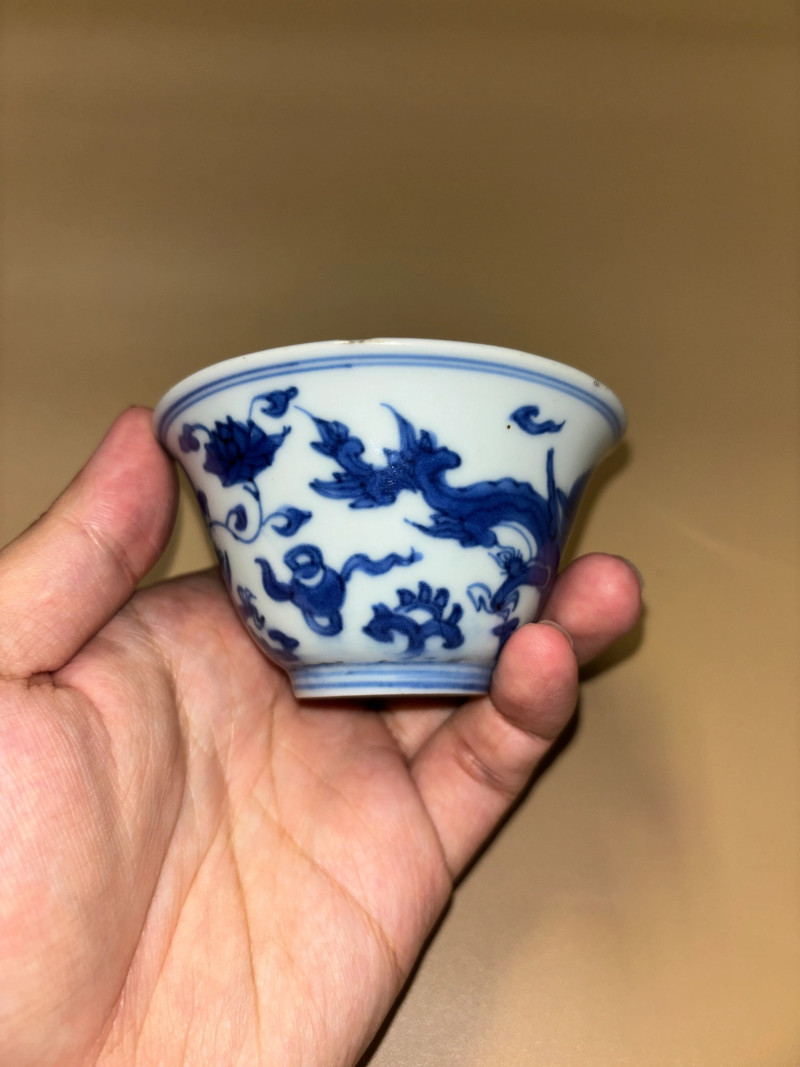 明晚期 青花香草龙纹杯 - 图5