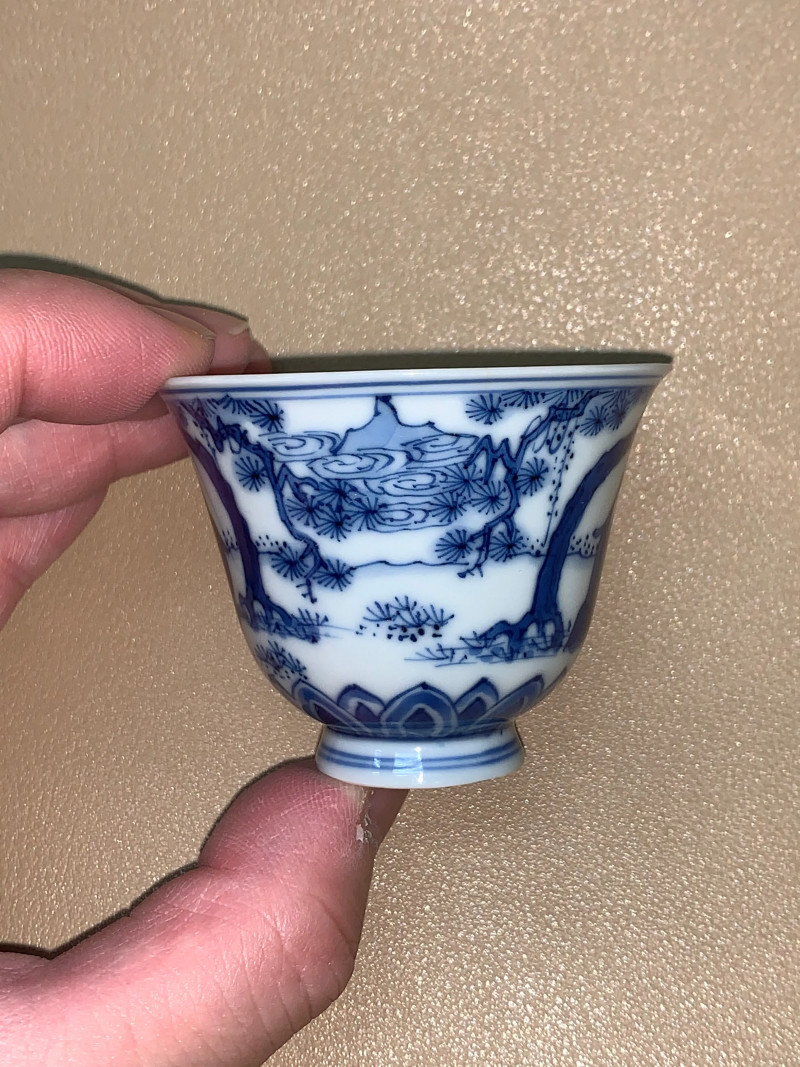 明崇祯 青花高士燕闲图茶杯 - 图3