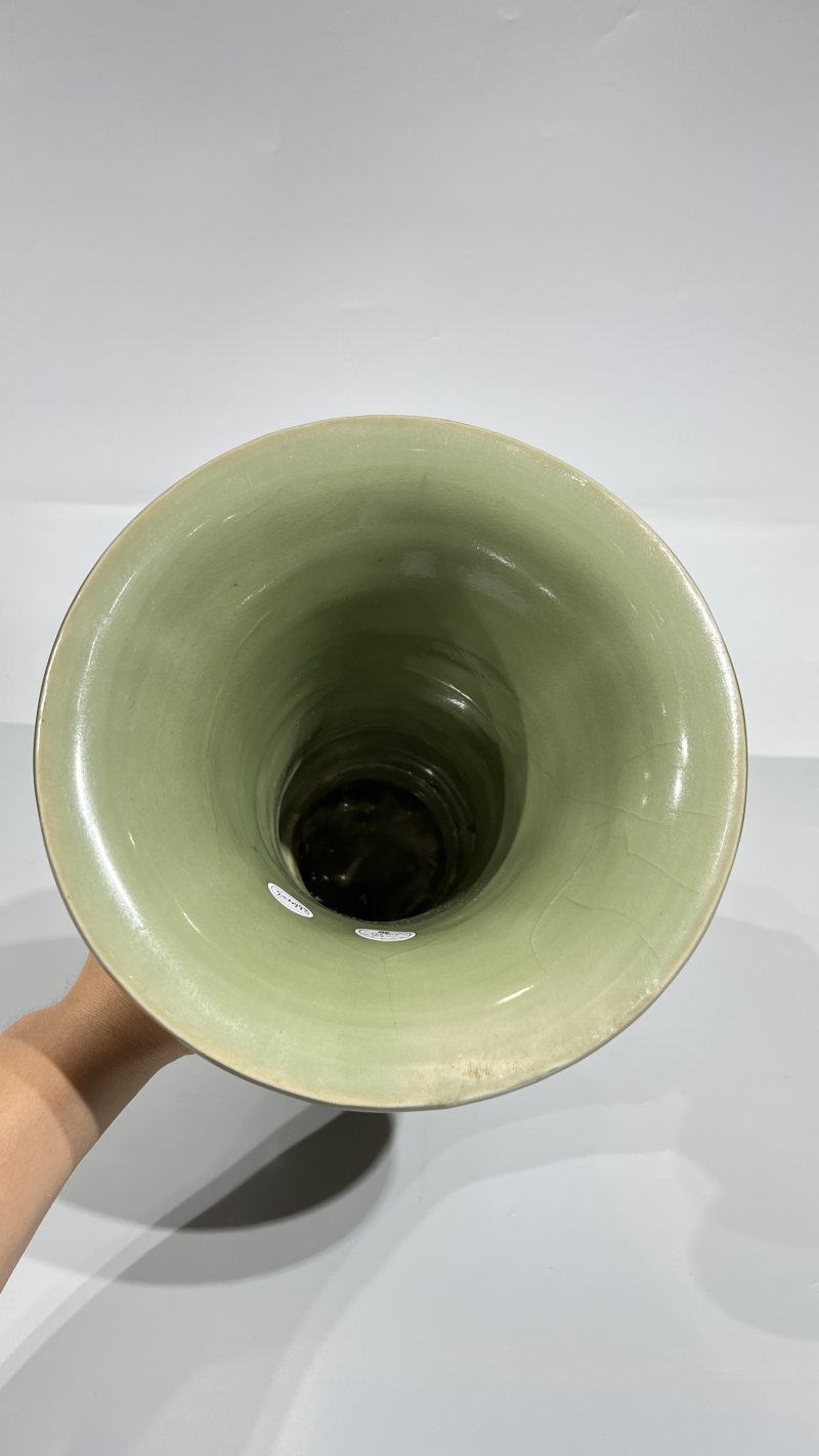 明 龙泉青釉兽面纹花觚 - 图6