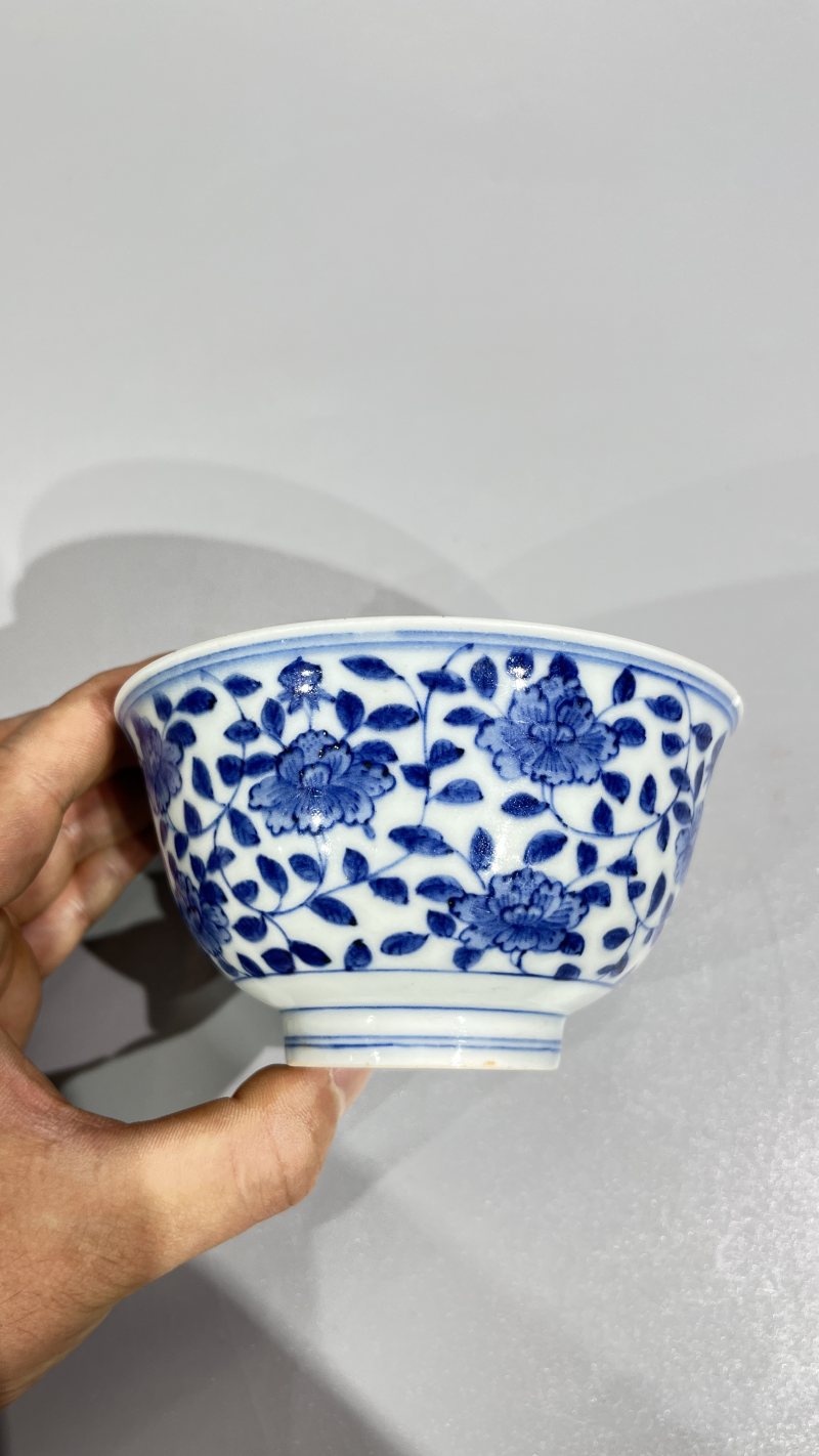 明 青花缠枝花卉纹碗 - 图5