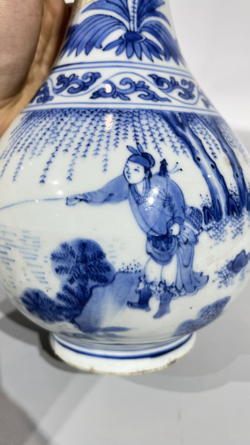 明崇祯 青花垂钓人物图赏瓶 - 图9