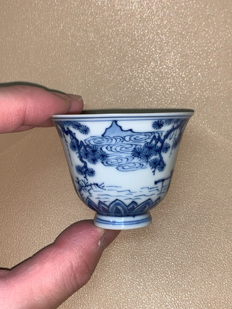 明崇祯 青花高士燕闲图茶杯 - 图5
