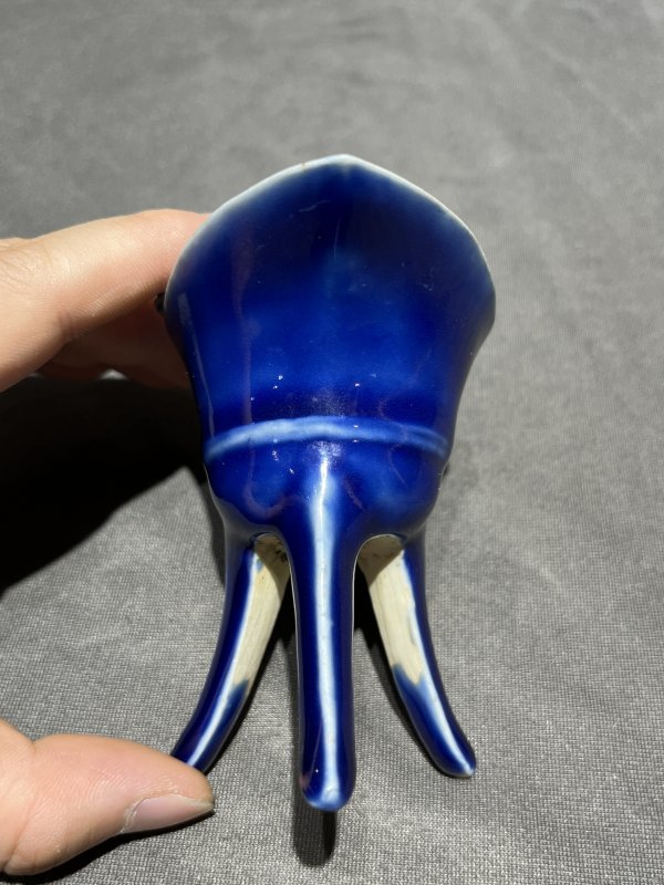明早期 宝石蓝釉爵杯 - 图5