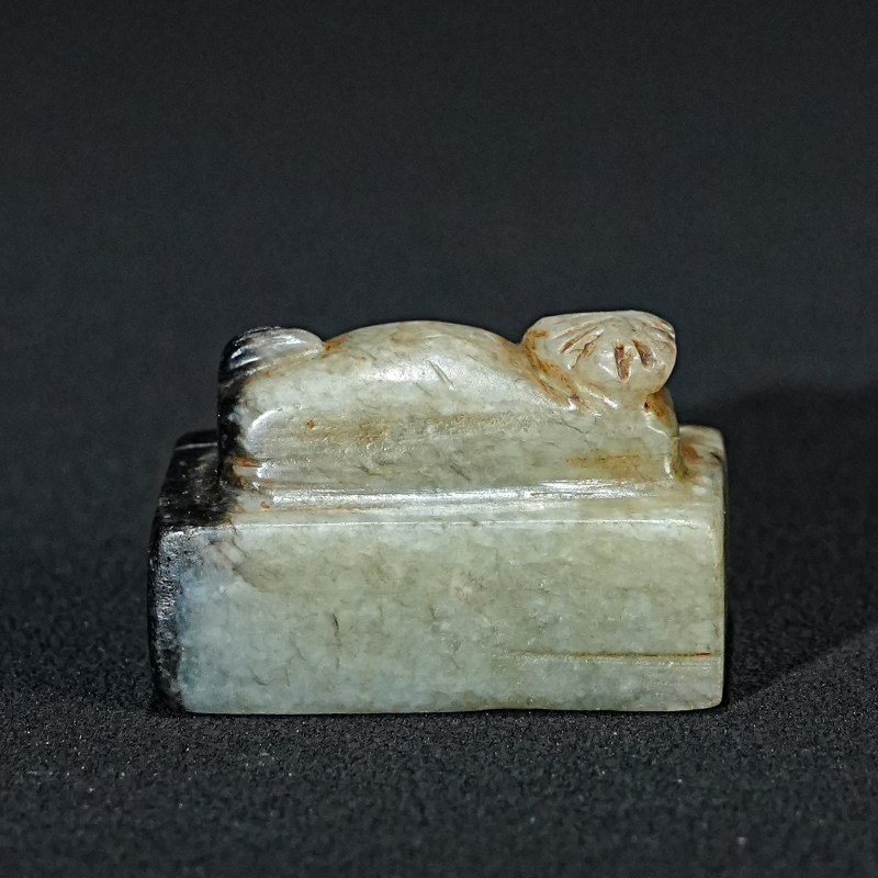 清 兽钮玉印章