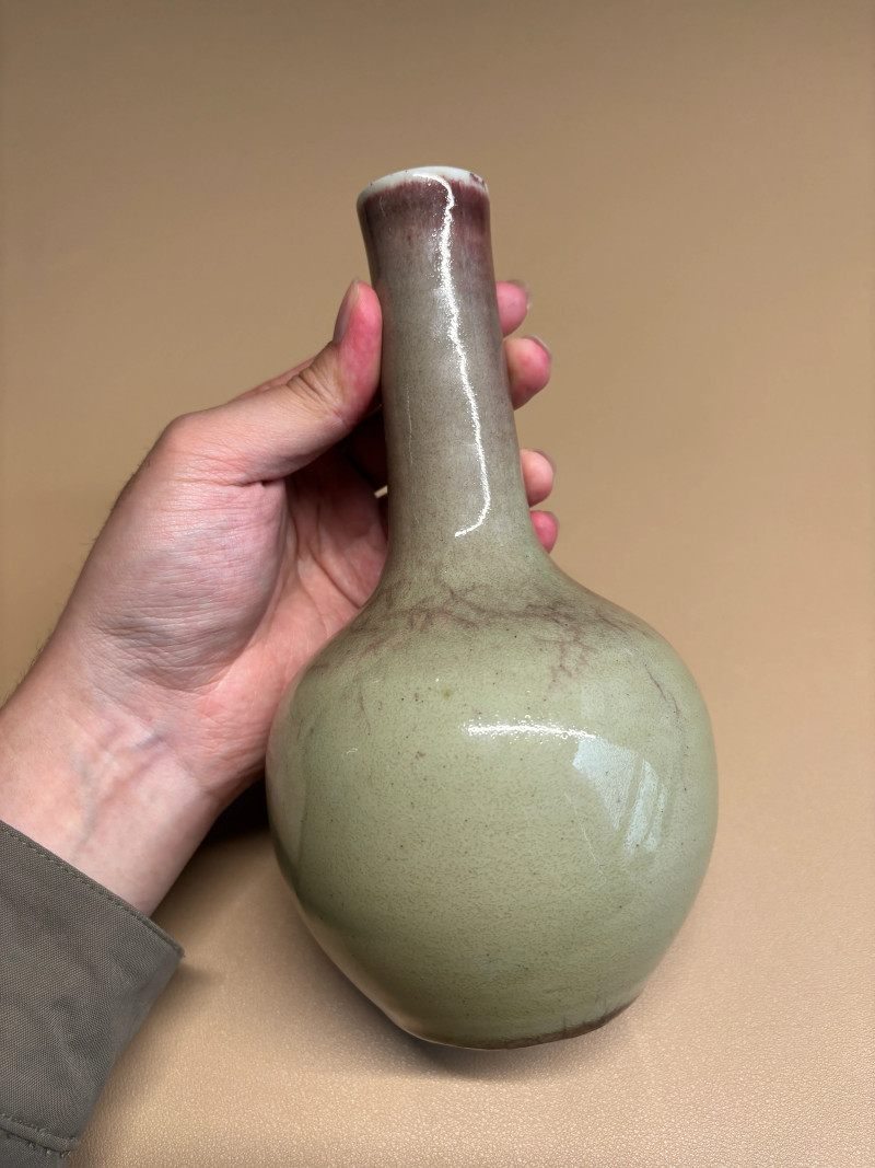 清康熙 豇豆红釉天球瓶 - 图5
