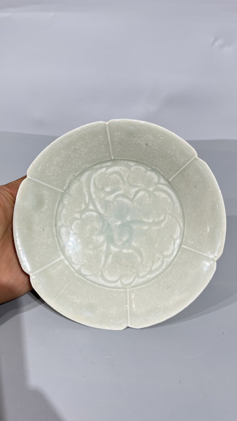 明 湖田牡丹纹花口碗 - 图2