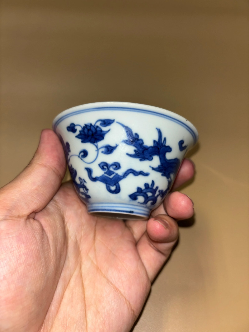明晚期 青花香草龙纹杯 - 图3
