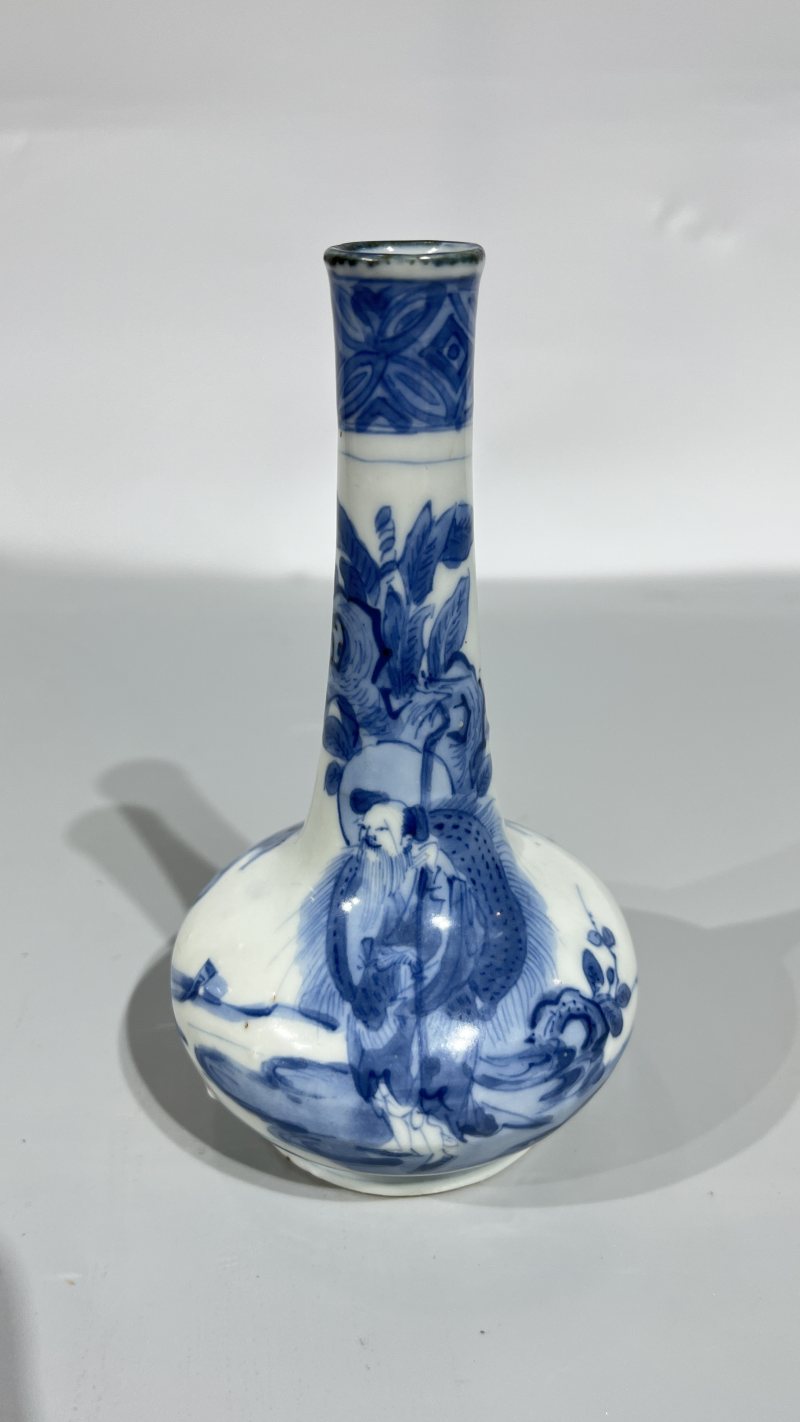 明 青花人物纹长颈瓶 - 图6