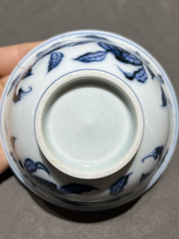 明永乐 青花折枝桃纹杯 - 图9
