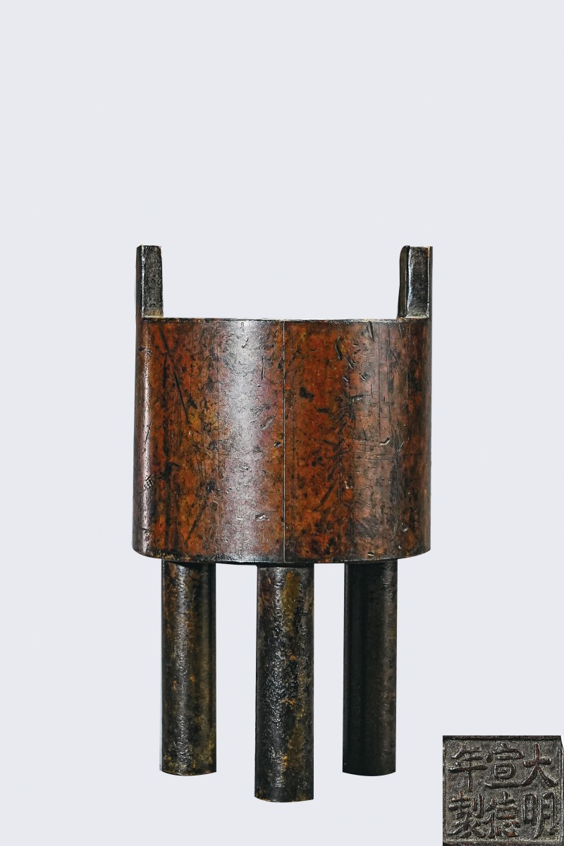 清 铜直耳鼎式炉