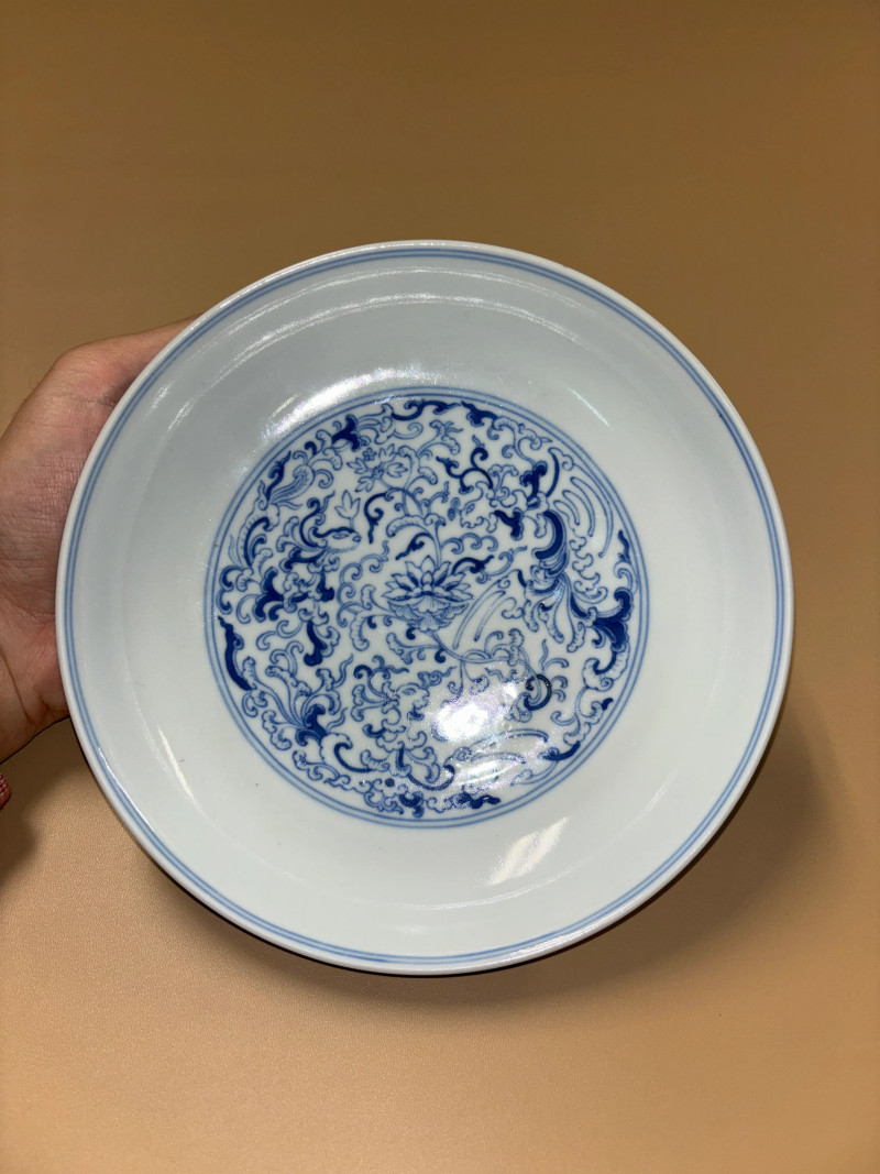 清道光 青花缠枝花卉纹盘 - 图2