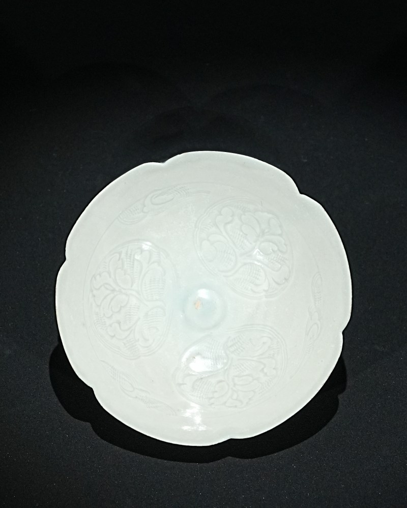 明 湖田刻花花口盏
