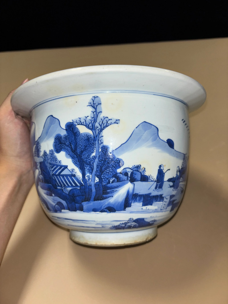 清康熙 青花山水人物纹花盆 - 图6