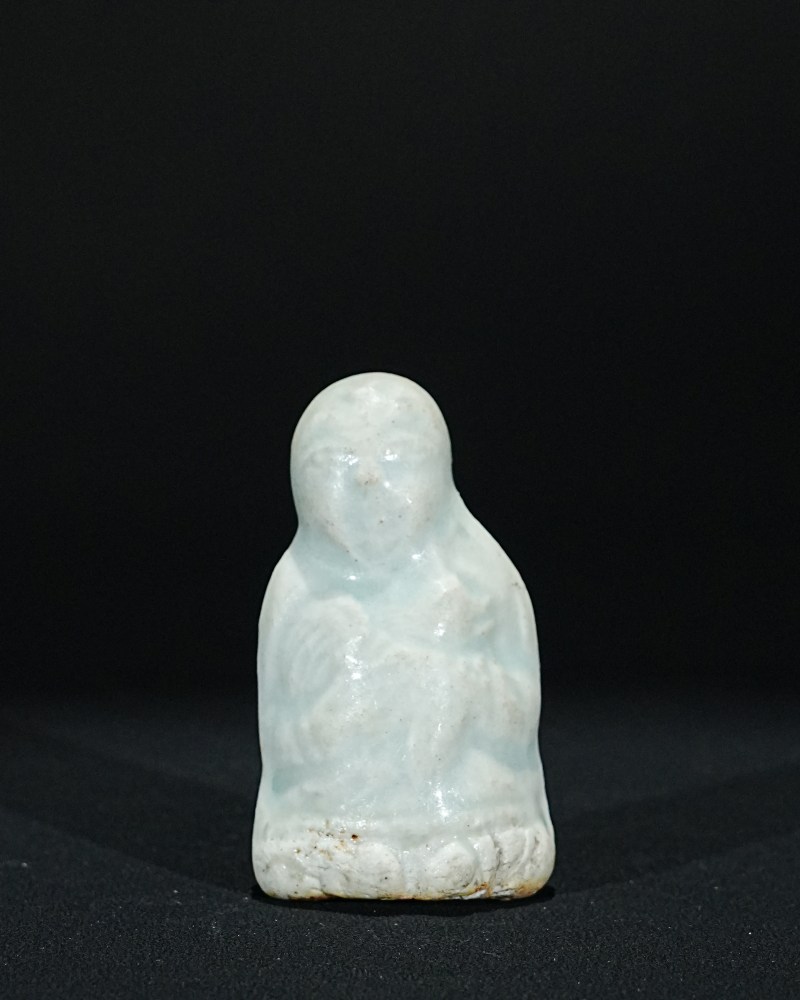 明 湖田人像砚滴
