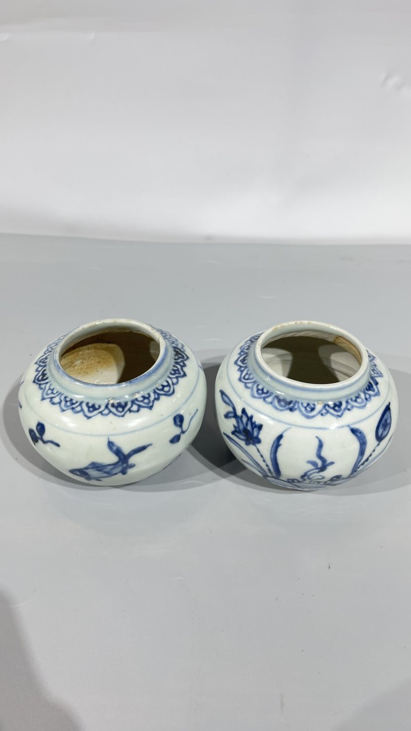 明中期 青花鱼纹、莲花纹盖罐（一组） - 图5