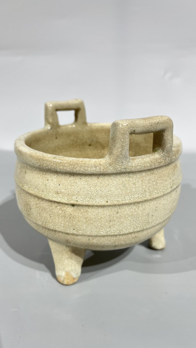 明 白釉鼎式炉 - 图5