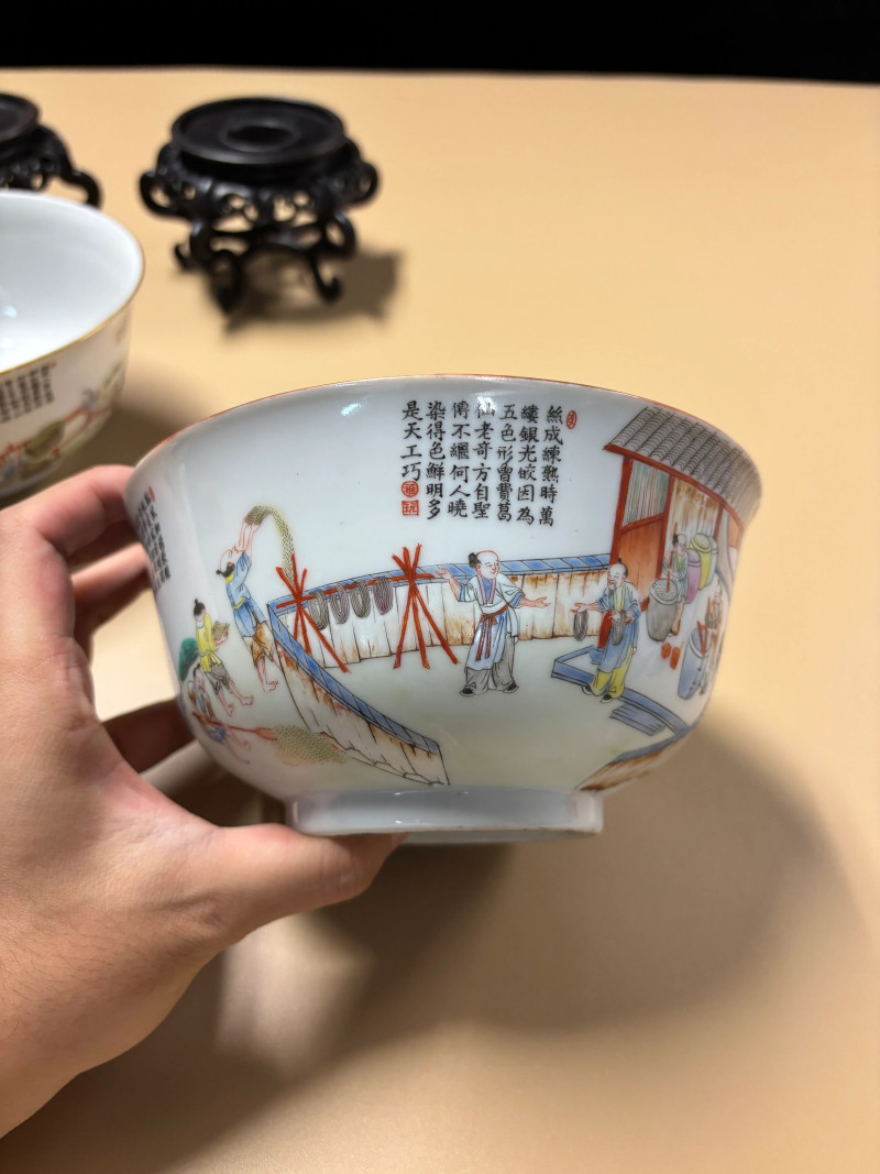 清道光 粉彩耕织图大碗一对 - 图2