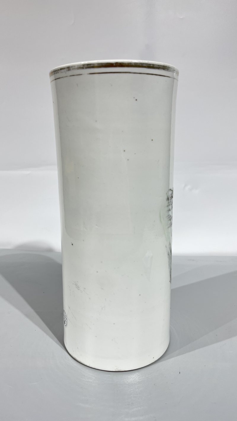清 粉彩人物故事帽筒 - 图4