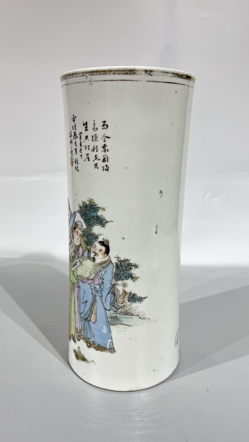 清 粉彩人物故事帽筒 - 图5