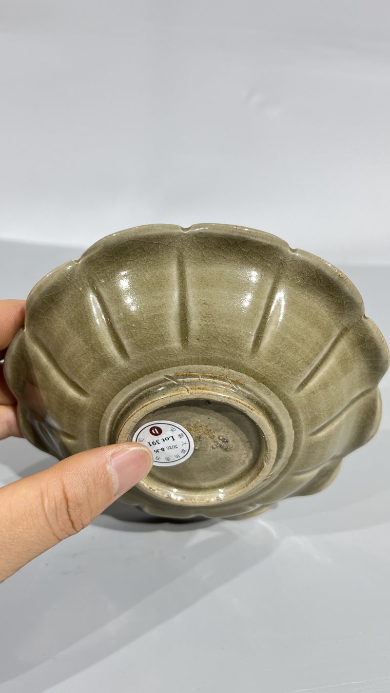 明 耀州花口莲瓣花卉纹贡盘 - 图5