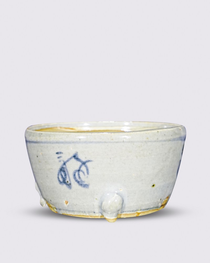 明 青花福字纹三足炉