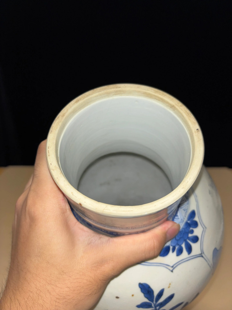 清康熙 青花山水人物故事图观音瓶 - 图6