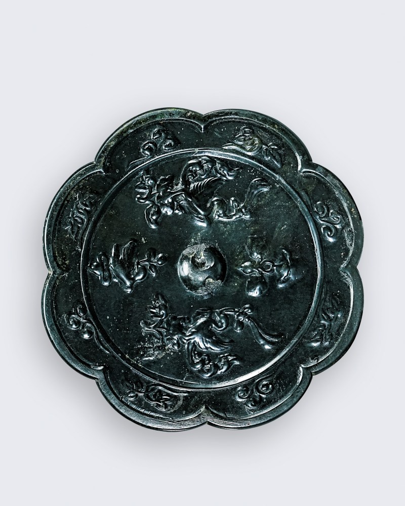 明 六菱花鸾鸟鸳鸯绶带花果铜镜