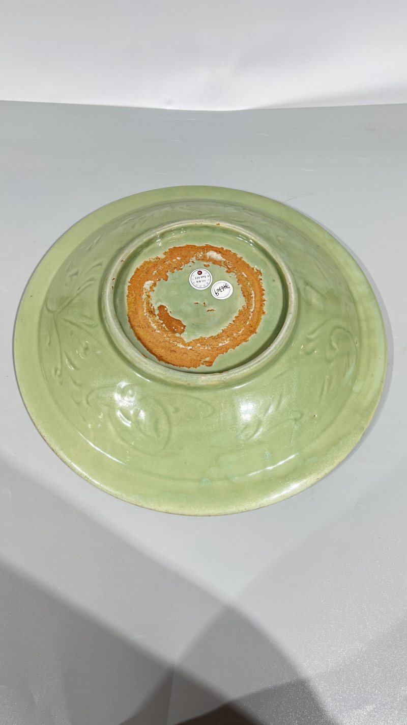 明 龙泉模印花卉纹盘 - 图4