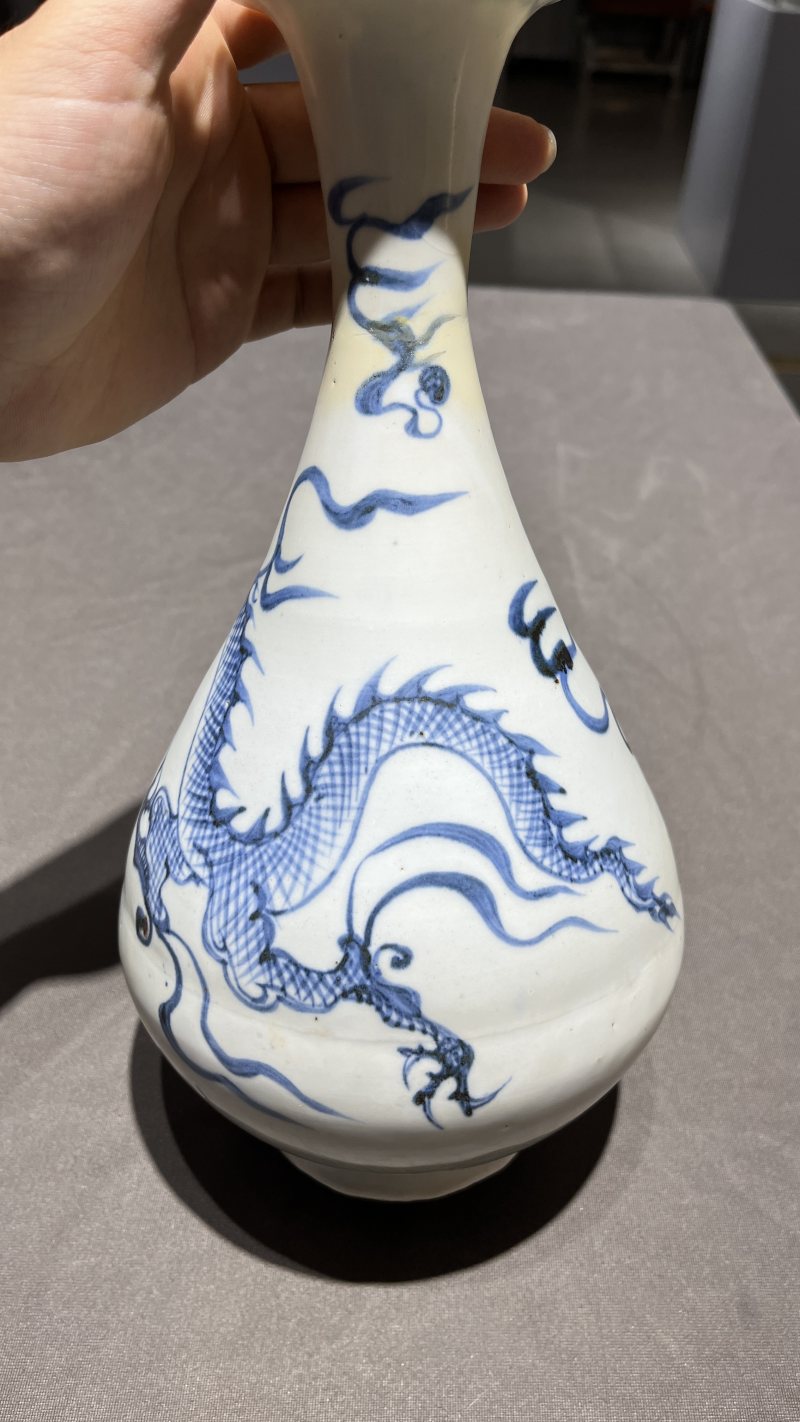 明早期 青花龙纹玉壶春瓶 - 图4
