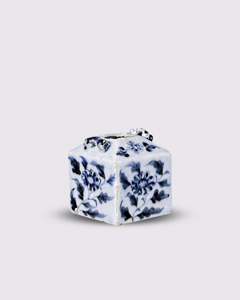 明洪武 青花折枝菊纹水盂