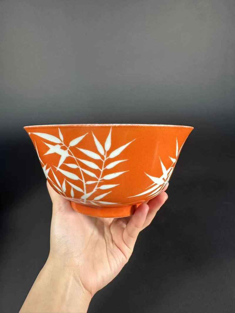 清光绪 珊瑚红地留白竹节纹碗 - 图6