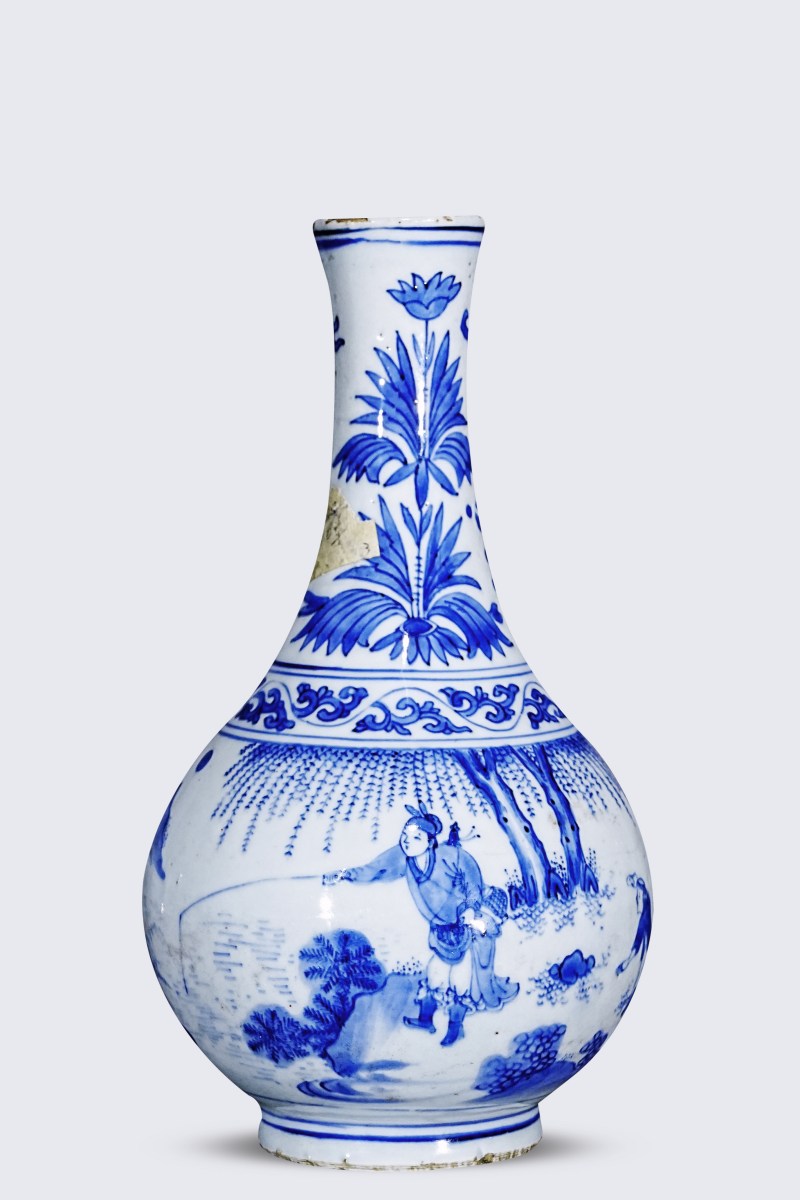 明崇祯 青花垂钓人物图赏瓶
