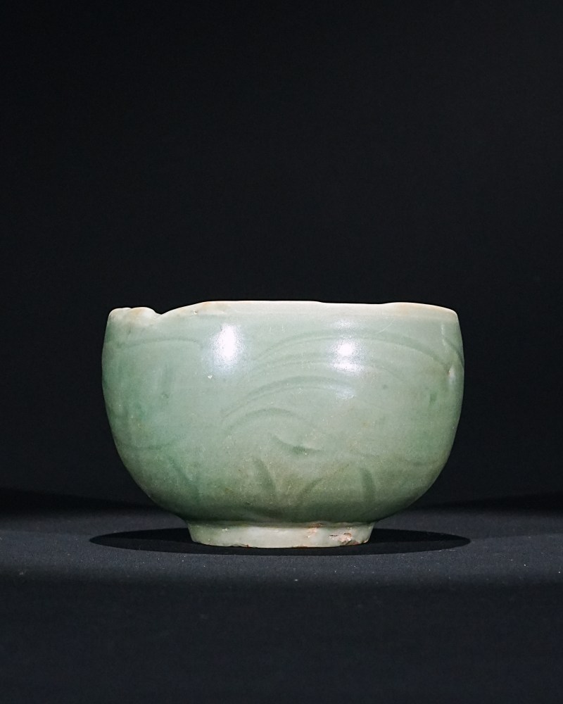 明 龙泉刻花钵