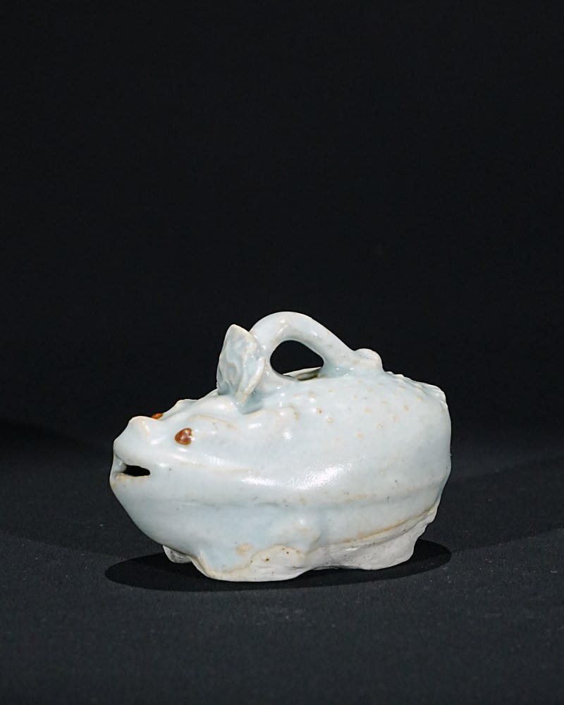 明 湖田蛙形砚滴