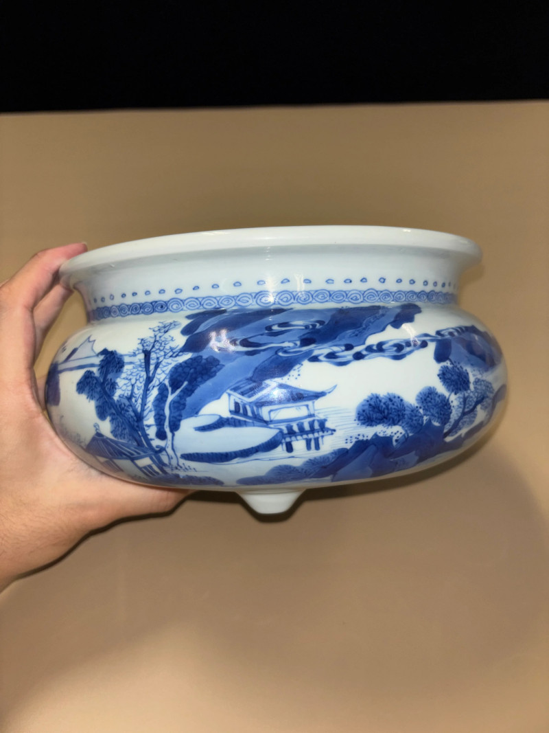 清康熙 青花山水人物纹香炉 - 图2