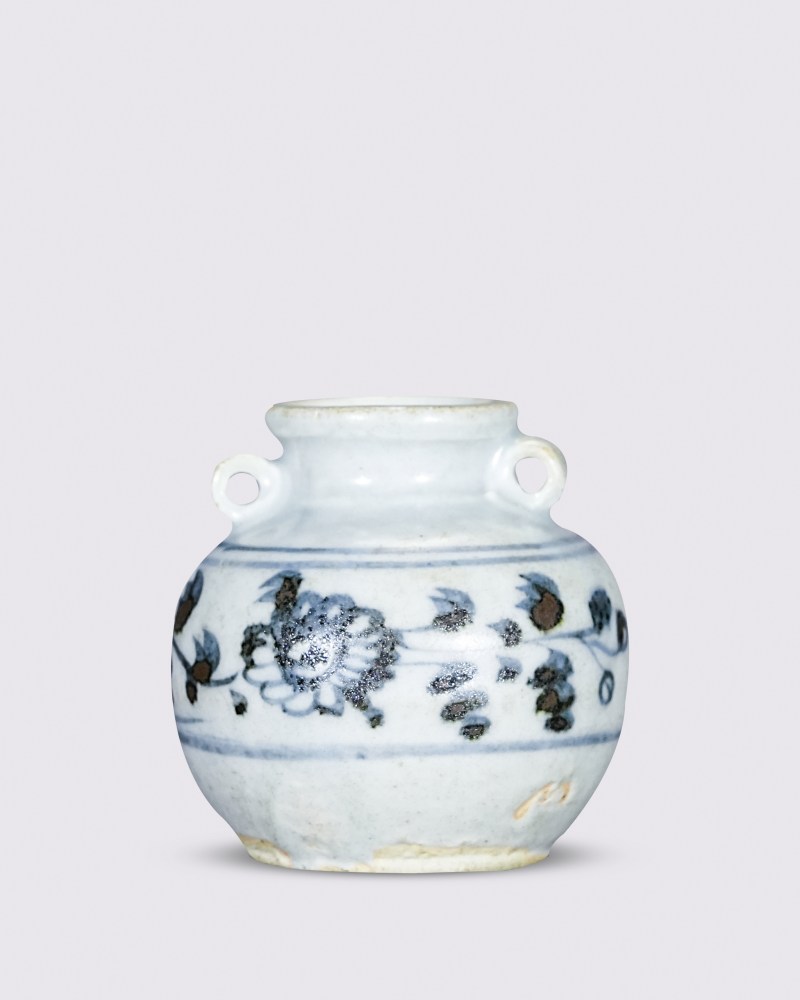明洪武 青花缠枝菊纹双系水盂