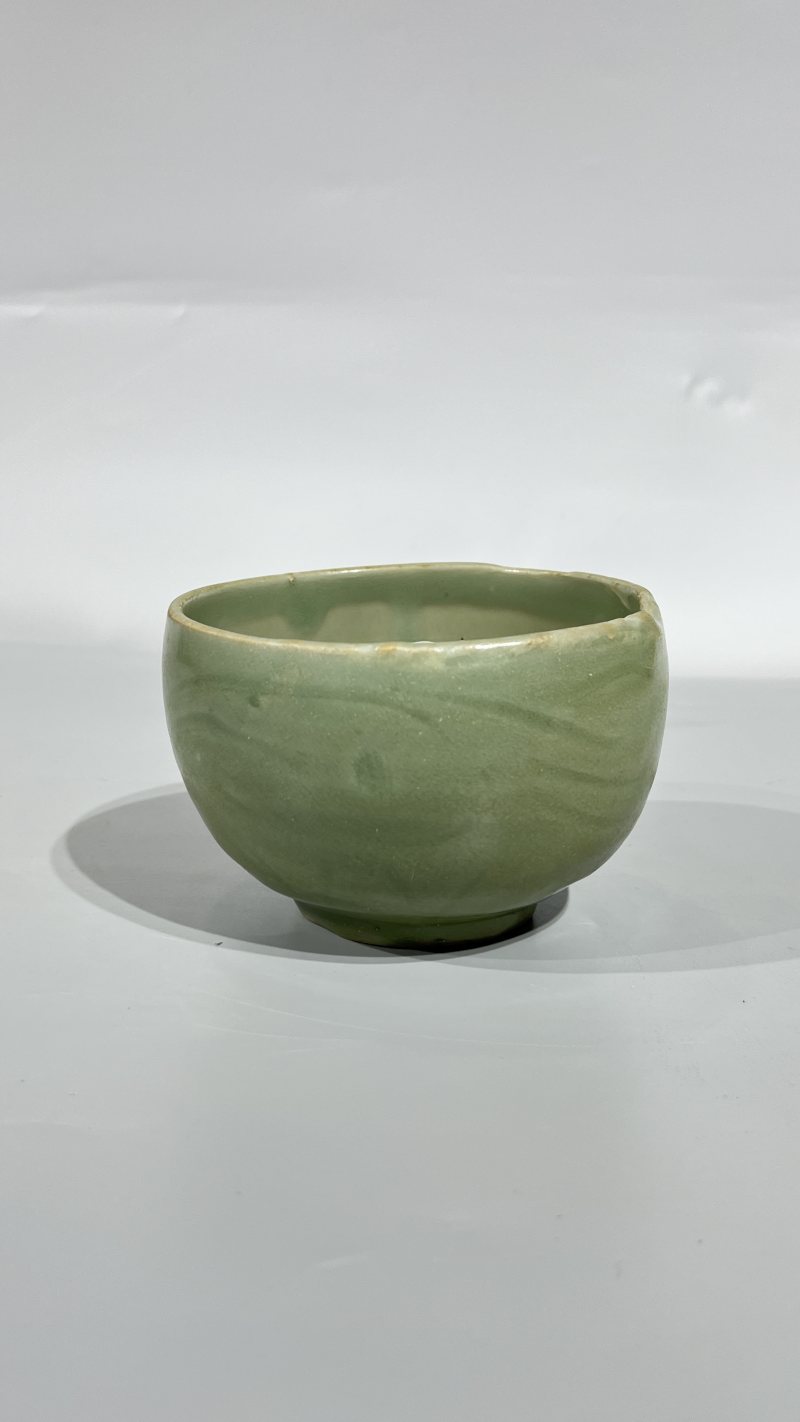 明 龙泉刻花钵 - 图2
